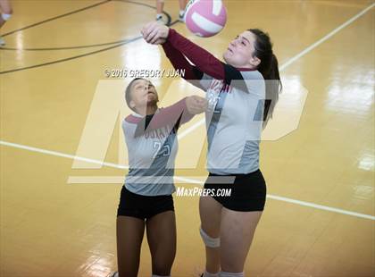 Thumbnail 3 in Dunham @ Haynes Academy (LHSAA Division IV 2nd Round Playoff) photogallery.