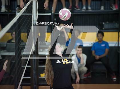 Thumbnail 1 in Dunham @ Haynes Academy (LHSAA Division IV 2nd Round Playoff) photogallery.