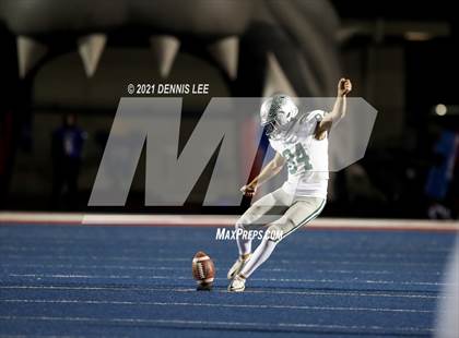 Thumbnail 3 in De La Salle @ Folsom photogallery.