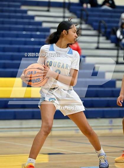 Thumbnail 3 in Rodriguez vs. Center (Rumble on the River) photogallery.