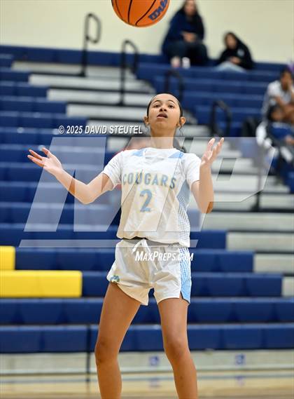 Thumbnail 2 in Rodriguez vs. Center (Rumble on the River) photogallery.