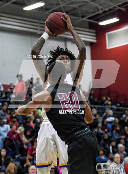 Thumbnail 3 in Jemison vs. Sparkman photogallery.