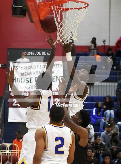 Thumbnail 2 in Jemison vs. Sparkman photogallery.