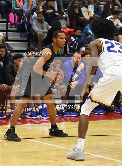 Thumbnail 2 in Jemison vs. Sparkman photogallery.