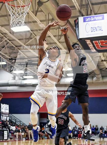 Thumbnail 2 in Jemison vs. Sparkman photogallery.