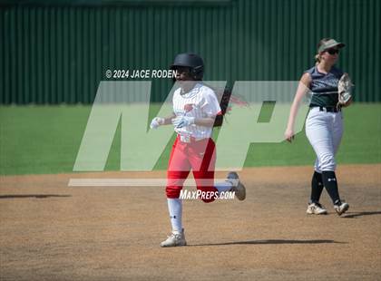 Thumbnail 3 in Kirbyville vs. Hemphill photogallery.