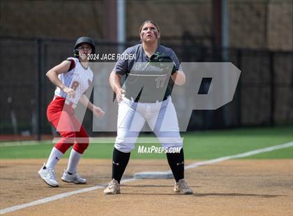 Thumbnail 2 in Kirbyville vs. Hemphill photogallery.