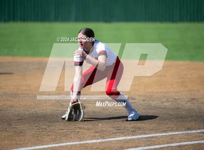 Thumbnail 2 in Kirbyville vs. Hemphill photogallery.
