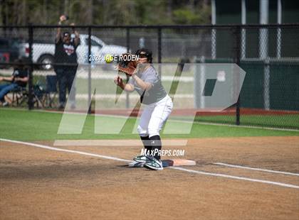 Thumbnail 2 in Kirbyville vs. Hemphill photogallery.