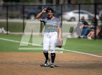 Thumbnail 2 in Kirbyville vs. Hemphill photogallery.