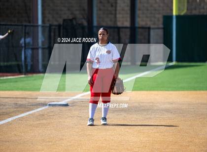 Thumbnail 3 in Kirbyville vs. Hemphill photogallery.