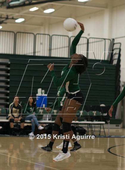 Thumbnail 1 in Paloma Valley @ Tahquitz photogallery.