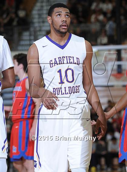 Thumbnail 3 in DeMatha vs. Garfield (Les Schwab Invitational) photogallery.
