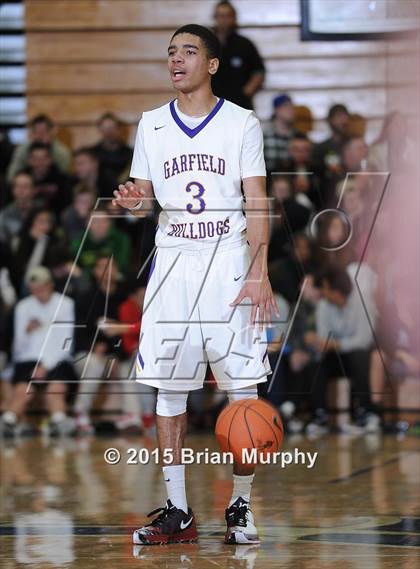 Thumbnail 2 in DeMatha vs. Garfield (Les Schwab Invitational) photogallery.