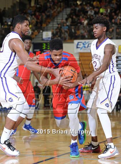 Thumbnail 3 in DeMatha vs. Garfield (Les Schwab Invitational) photogallery.