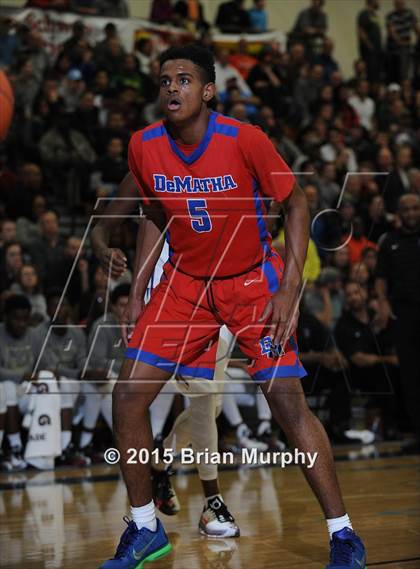 Thumbnail 2 in DeMatha vs. Garfield (Les Schwab Invitational) photogallery.