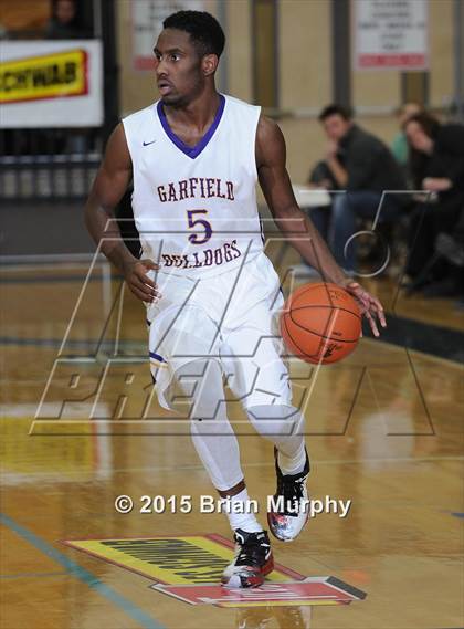 Thumbnail 1 in DeMatha vs. Garfield (Les Schwab Invitational) photogallery.