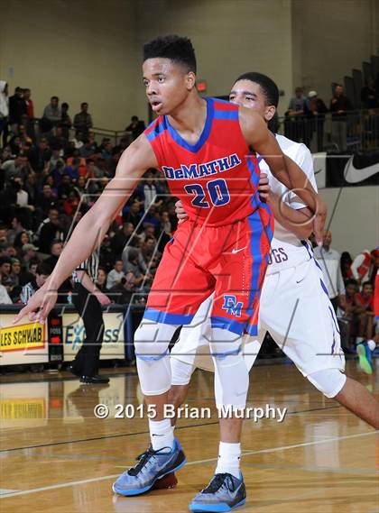 Thumbnail 2 in DeMatha vs. Garfield (Les Schwab Invitational) photogallery.