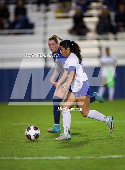 Thumbnail 3 in Ralston Valley vs. Grandview (CHSAA 5A Quarterfinals) photogallery.