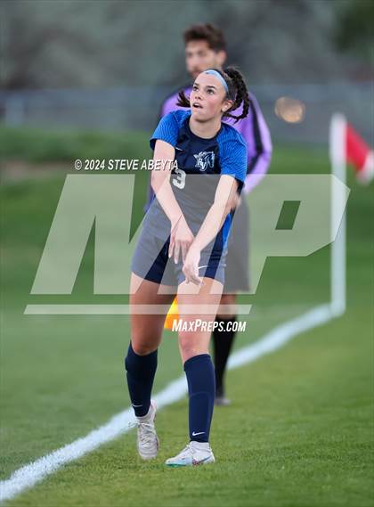 Thumbnail 1 in Ralston Valley vs. Grandview (CHSAA 5A Quarterfinals) photogallery.