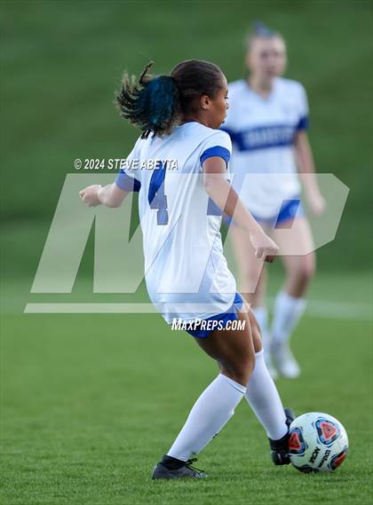 Thumbnail 2 in Ralston Valley vs. Grandview (CHSAA 5A Quarterfinals) photogallery.