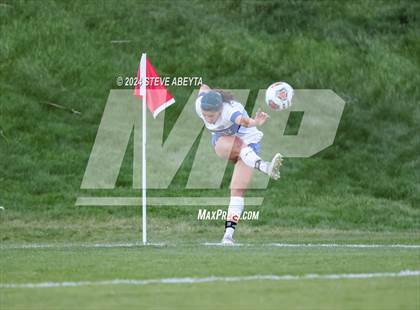 Thumbnail 3 in Ralston Valley vs. Grandview (CHSAA 5A Quarterfinals) photogallery.