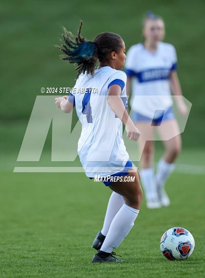 Thumbnail 1 in Ralston Valley vs. Grandview (CHSAA 5A Quarterfinals) photogallery.