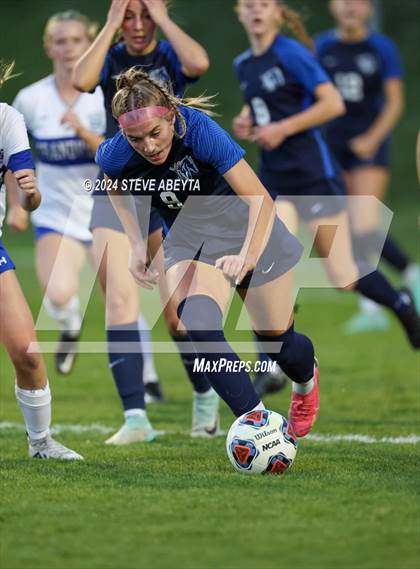 Thumbnail 2 in Ralston Valley vs. Grandview (CHSAA 5A Quarterfinals) photogallery.
