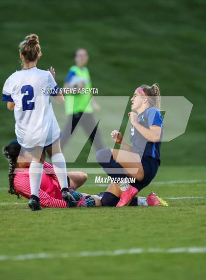 Thumbnail 2 in Ralston Valley vs. Grandview (CHSAA 5A Quarterfinals) photogallery.
