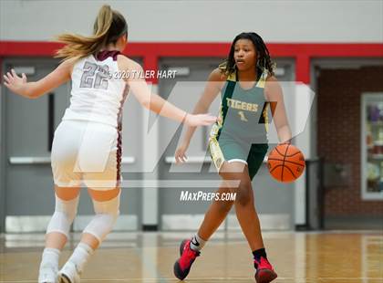 Thumbnail 1 in Indianapolis Crispus Attucks @ Danville photogallery.