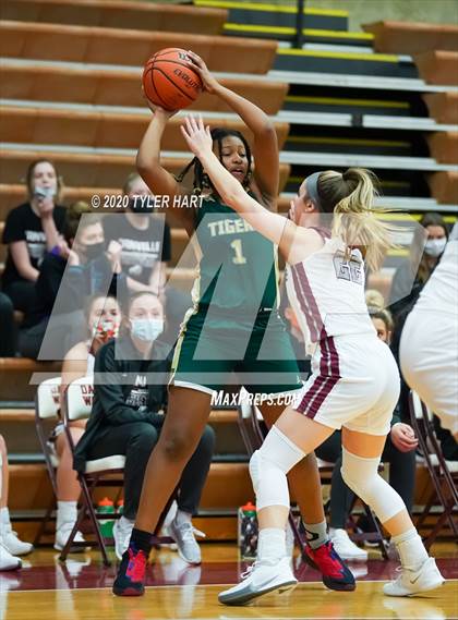 Thumbnail 2 in Indianapolis Crispus Attucks @ Danville photogallery.