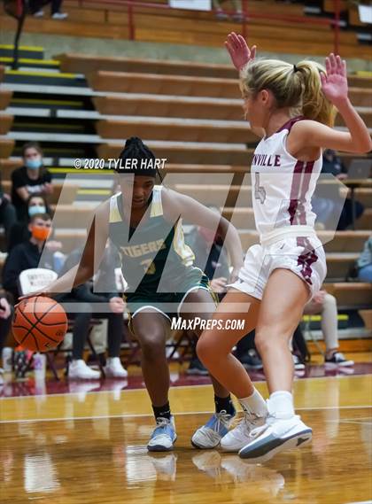 Thumbnail 2 in Indianapolis Crispus Attucks @ Danville photogallery.