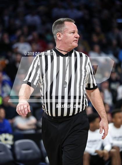 Thumbnail 1 in Chrisman vs. Lee's Summit North (MSHSAA Class 5 Quarterfinal) photogallery.