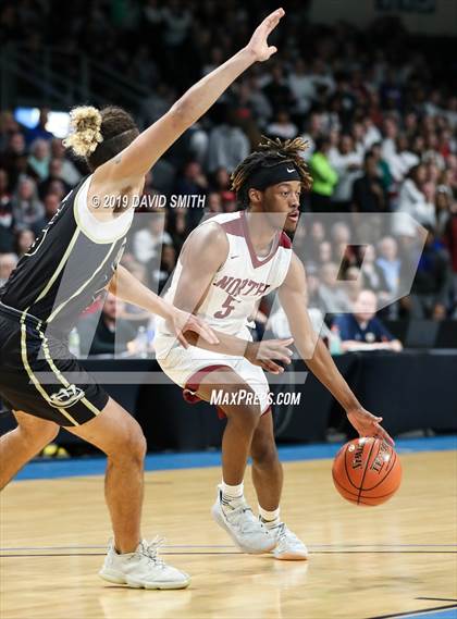 Thumbnail 1 in Chrisman vs. Lee's Summit North (MSHSAA Class 5 Quarterfinal) photogallery.