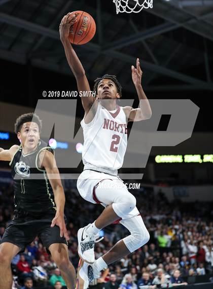 Thumbnail 2 in Chrisman vs. Lee's Summit North (MSHSAA Class 5 Quarterfinal) photogallery.