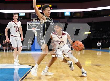 Thumbnail 2 in Chrisman vs. Lee's Summit North (MSHSAA Class 5 Quarterfinal) photogallery.