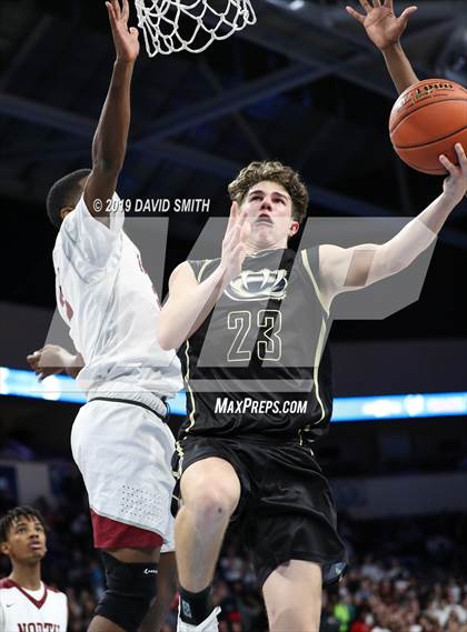 Thumbnail 2 in Chrisman vs. Lee's Summit North (MSHSAA Class 5 Quarterfinal) photogallery.