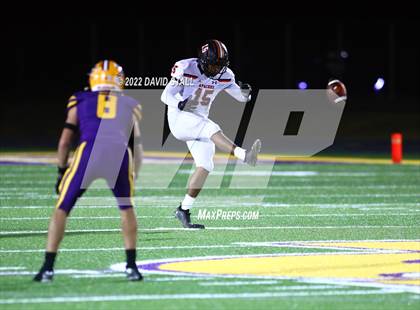 Thumbnail 3 in Gonzales @ La Grange photogallery.