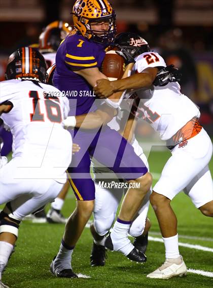 Thumbnail 2 in Gonzales @ La Grange photogallery.