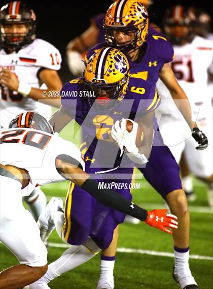 Thumbnail 1 in Gonzales @ La Grange photogallery.