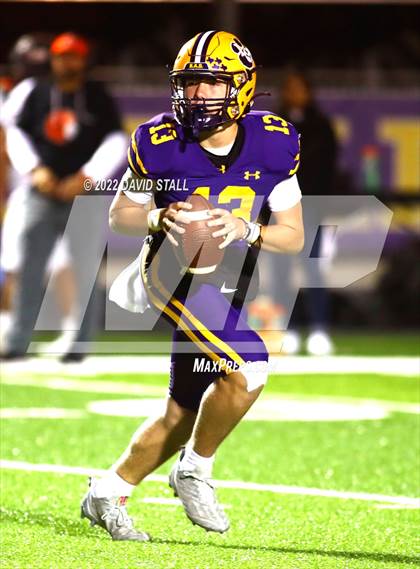 Thumbnail 1 in Gonzales @ La Grange photogallery.