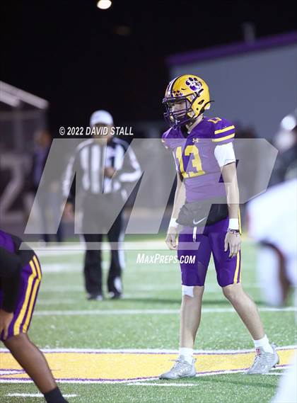 Thumbnail 3 in Gonzales @ La Grange photogallery.