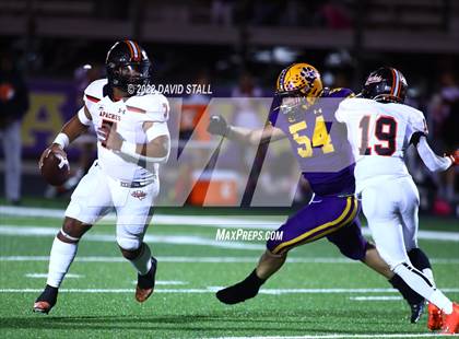 Thumbnail 3 in Gonzales @ La Grange photogallery.