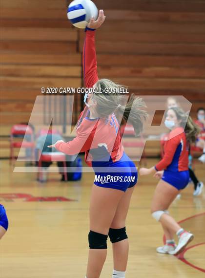 Thumbnail 1 in White Oak @ West Carteret photogallery.