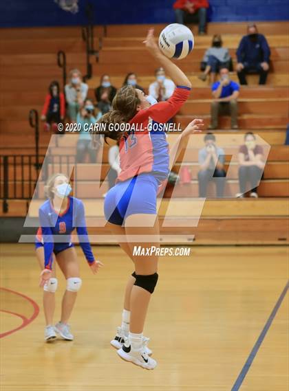 Thumbnail 3 in White Oak @ West Carteret photogallery.