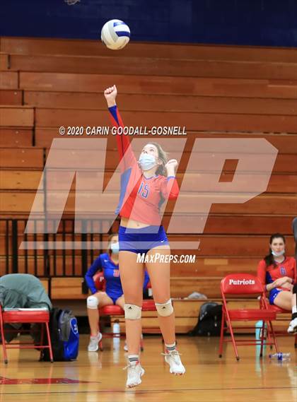 Thumbnail 3 in White Oak @ West Carteret photogallery.