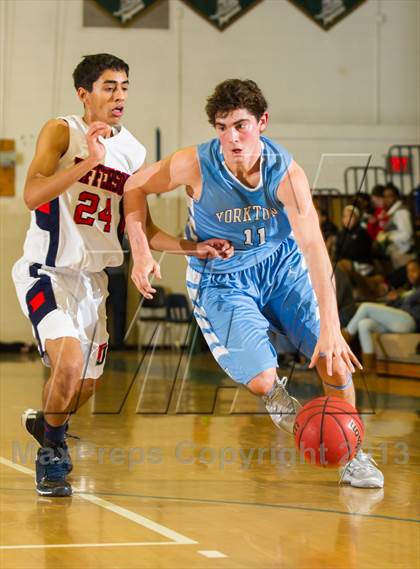 Thumbnail 3 in Jefferson vs Yorktown (Joe Cascio Holiday Classic) photogallery.