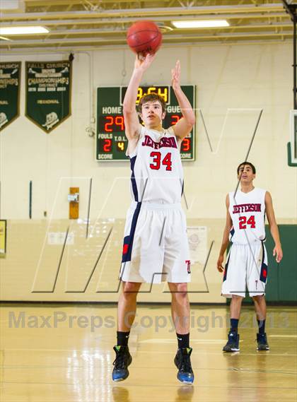 Thumbnail 1 in Jefferson vs Yorktown (Joe Cascio Holiday Classic) photogallery.