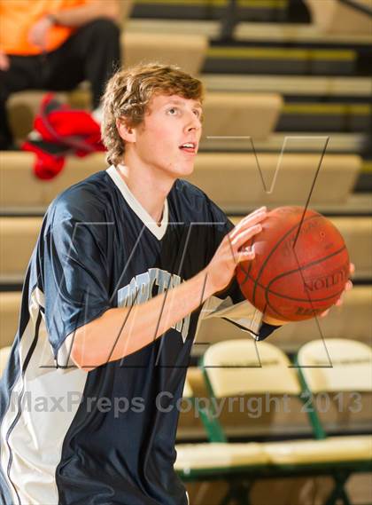 Thumbnail 3 in Jefferson vs Yorktown (Joe Cascio Holiday Classic) photogallery.