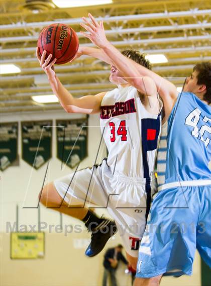 Thumbnail 2 in Jefferson vs Yorktown (Joe Cascio Holiday Classic) photogallery.